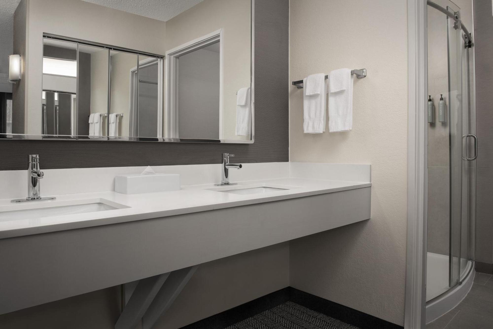 Courtyard By Marriott Panama City Extérieur photo