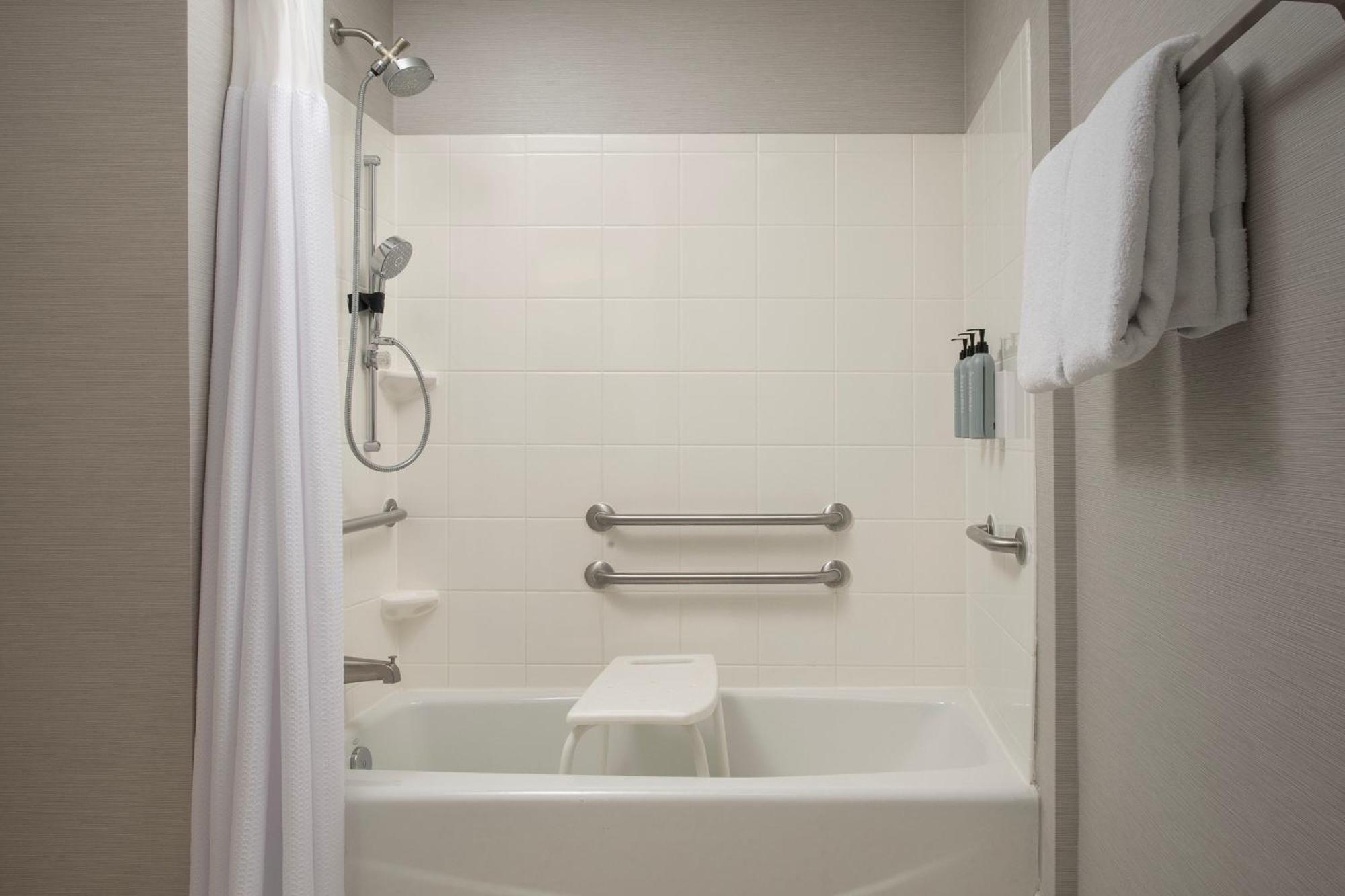 Courtyard By Marriott Panama City Extérieur photo