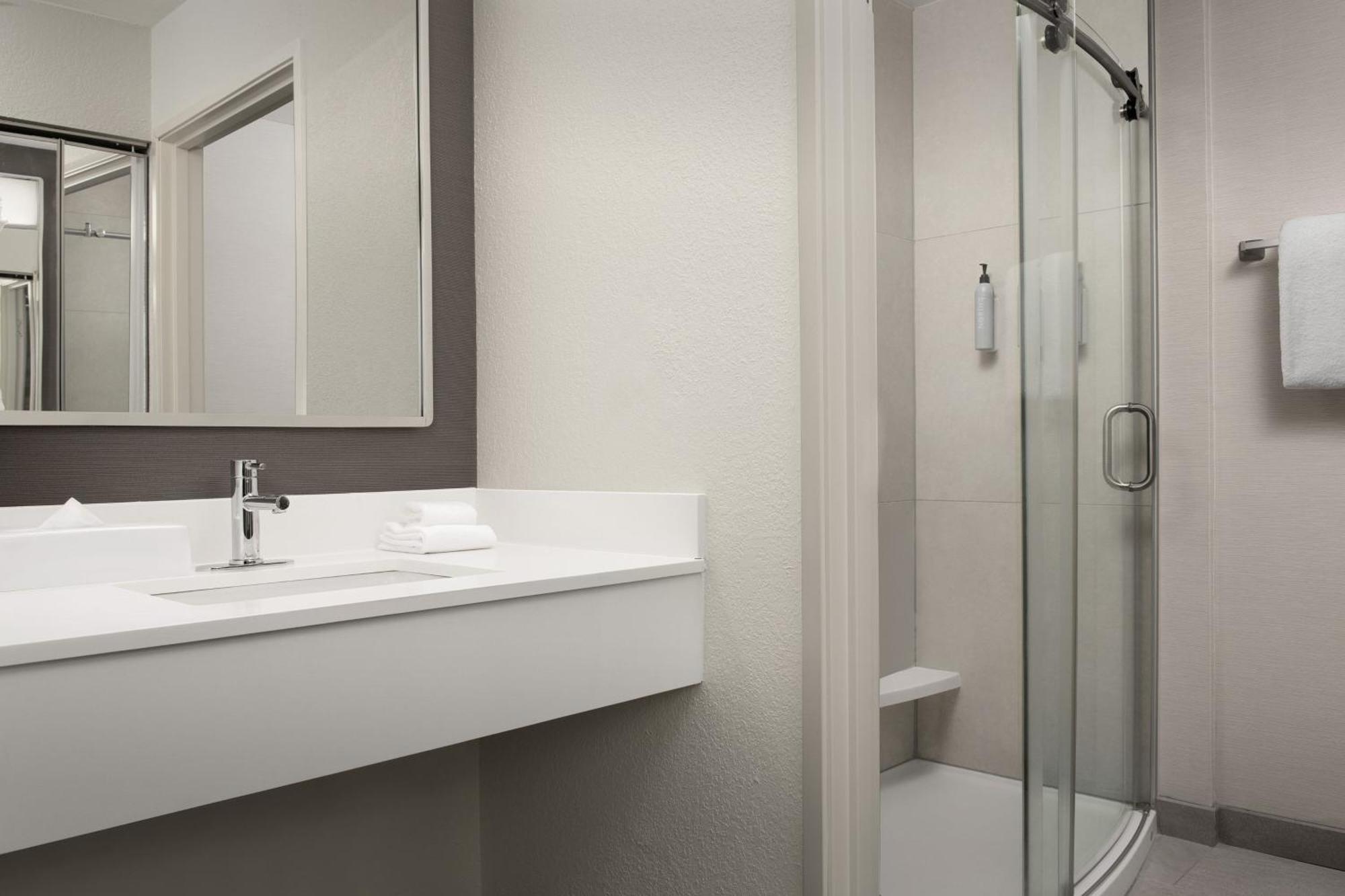 Courtyard By Marriott Panama City Extérieur photo