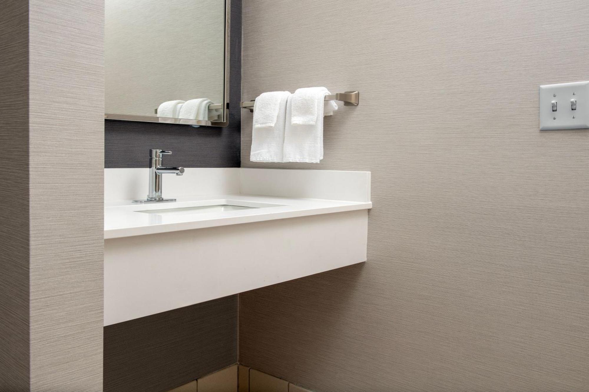 Courtyard By Marriott Panama City Extérieur photo
