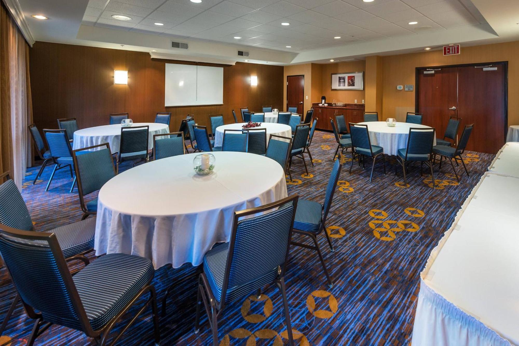 Courtyard By Marriott Panama City Extérieur photo