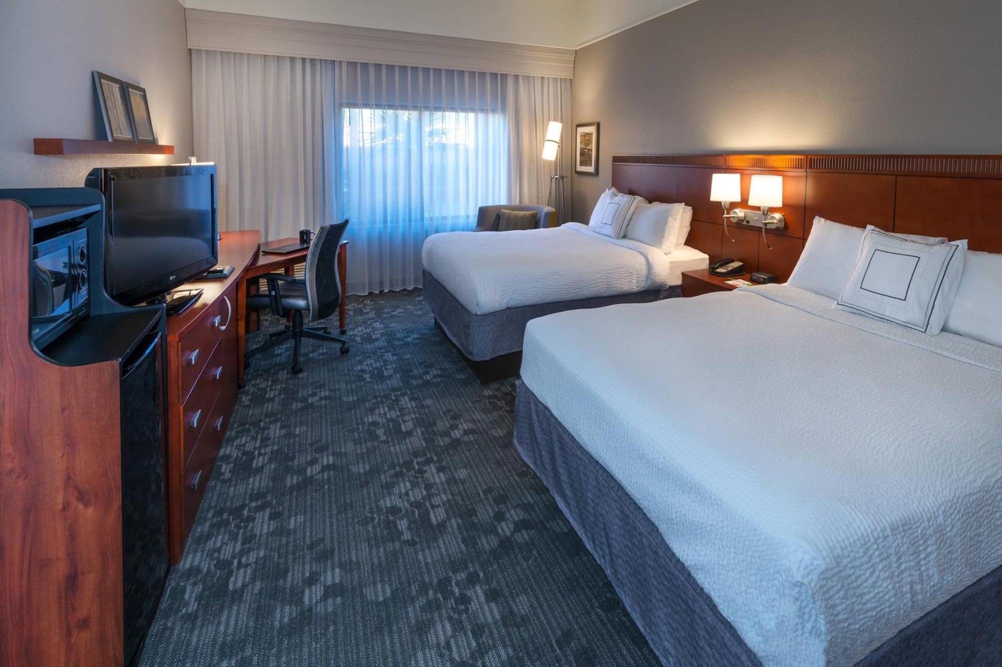 Courtyard By Marriott Panama City Extérieur photo