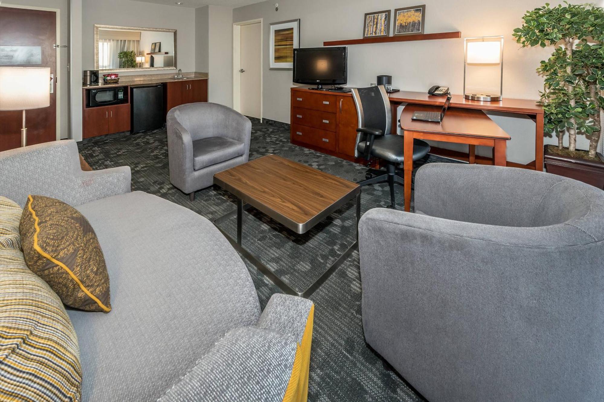 Courtyard By Marriott Panama City Extérieur photo
