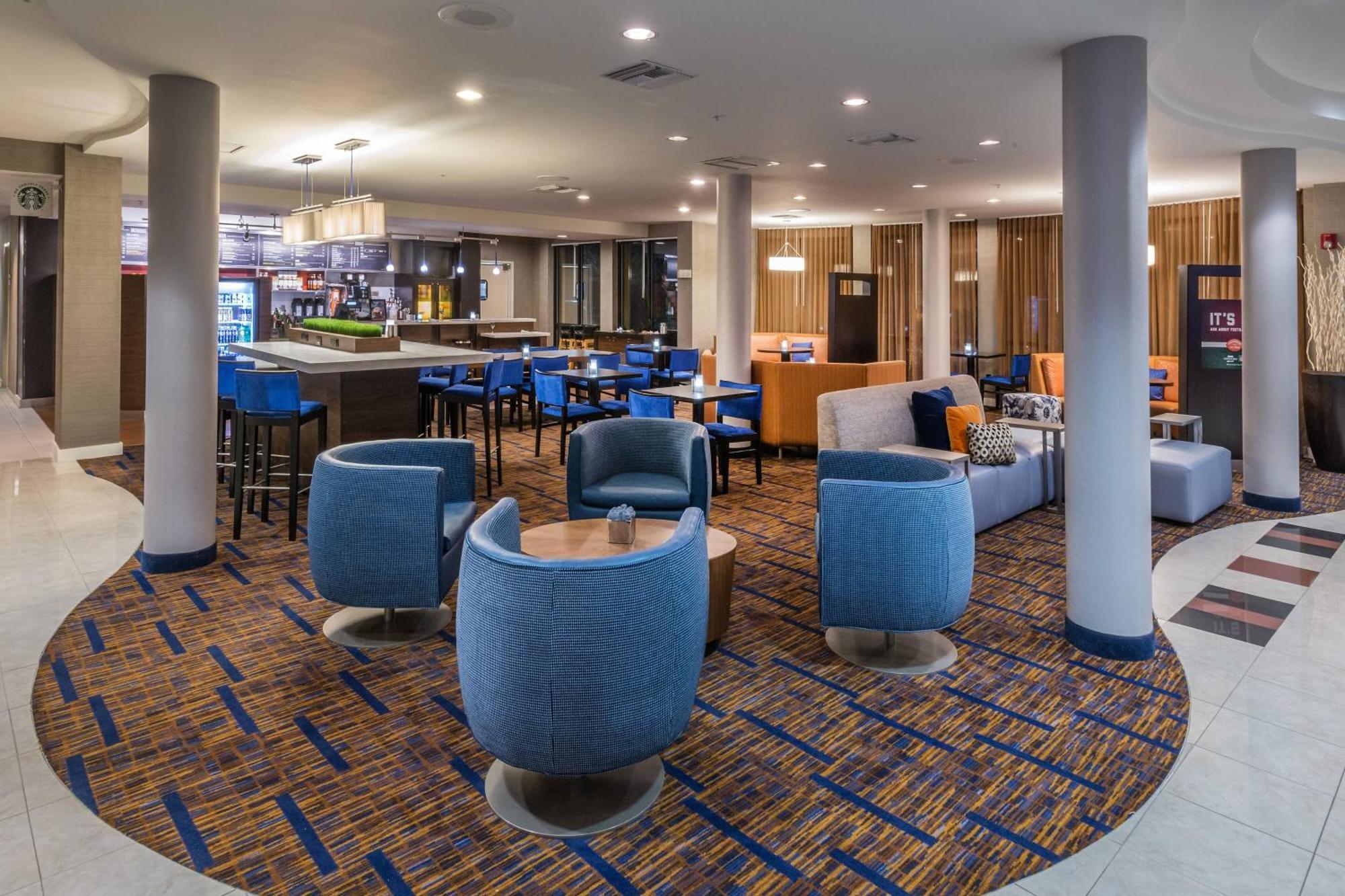 Courtyard By Marriott Panama City Extérieur photo